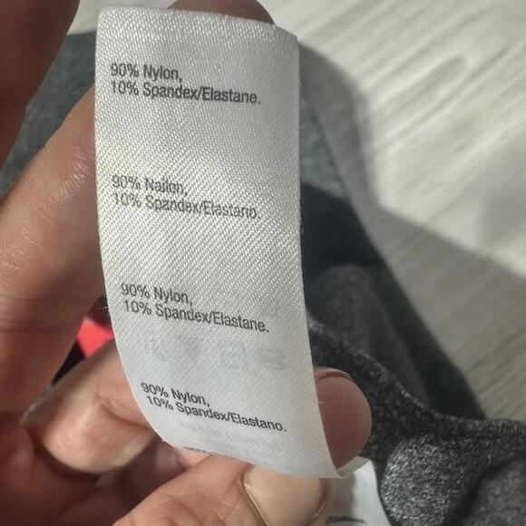 Spanx Gray Ultra Soft Stretch Leggings Size Medium - Picture 12 of 12